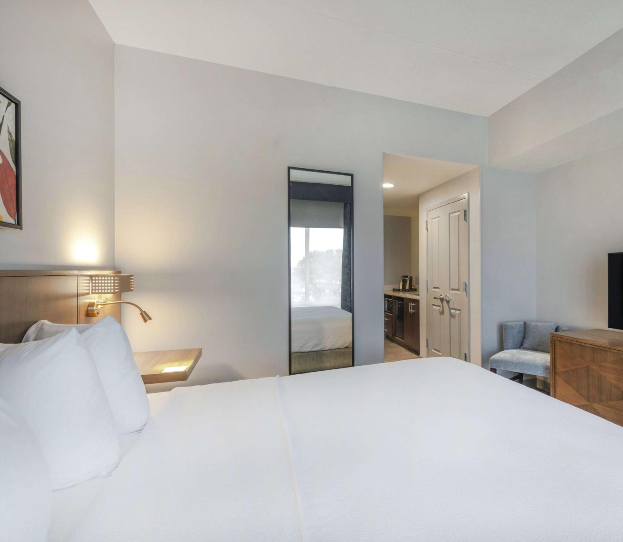 Hilton Garden Inn Raleigh Cary Exterior foto