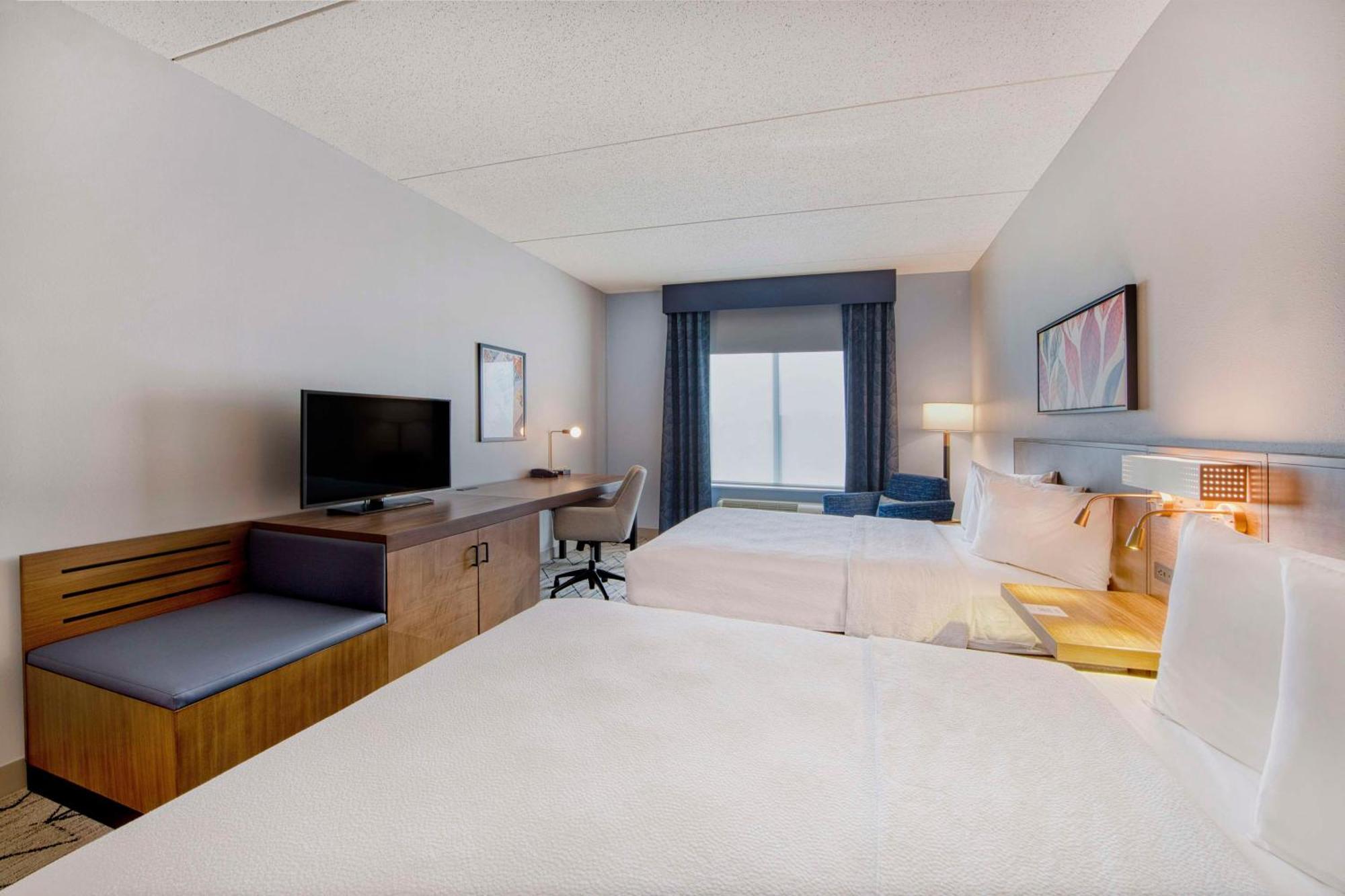Hilton Garden Inn Raleigh Cary Exterior foto